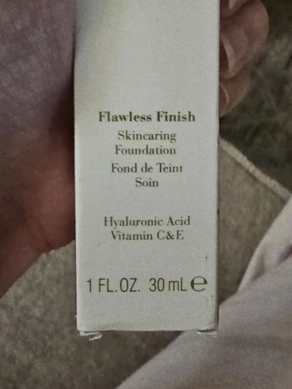 NWT Elizabeth Arden Flawless Finish Foundation Shade 550N- Beige Tone